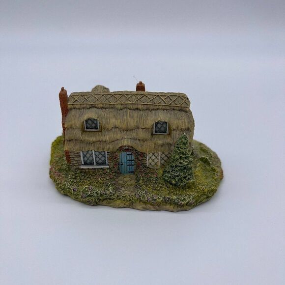 Lilliput Lane Hand Made Cottage "Olde Porterfield - Picture 12 of 14